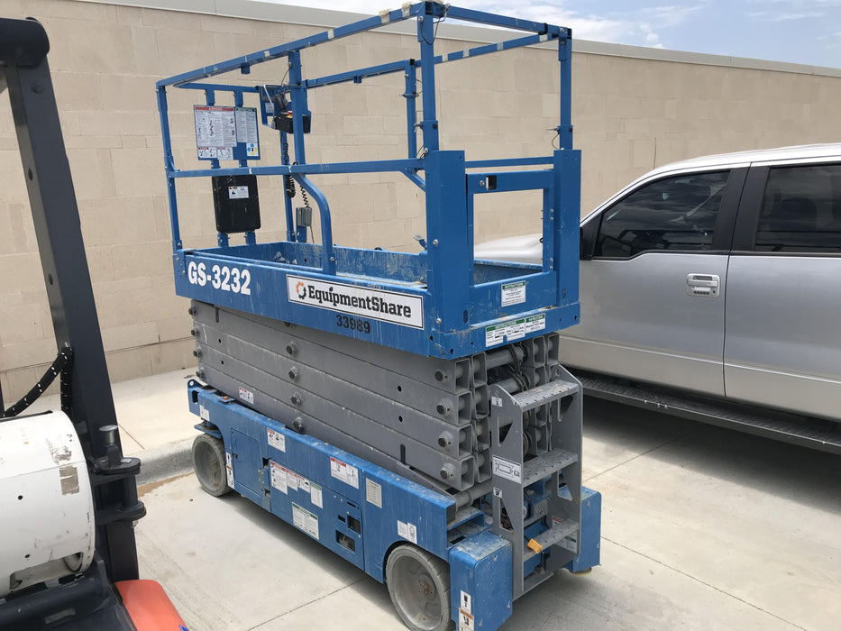 2019 Genie GS-3232 Standard Options