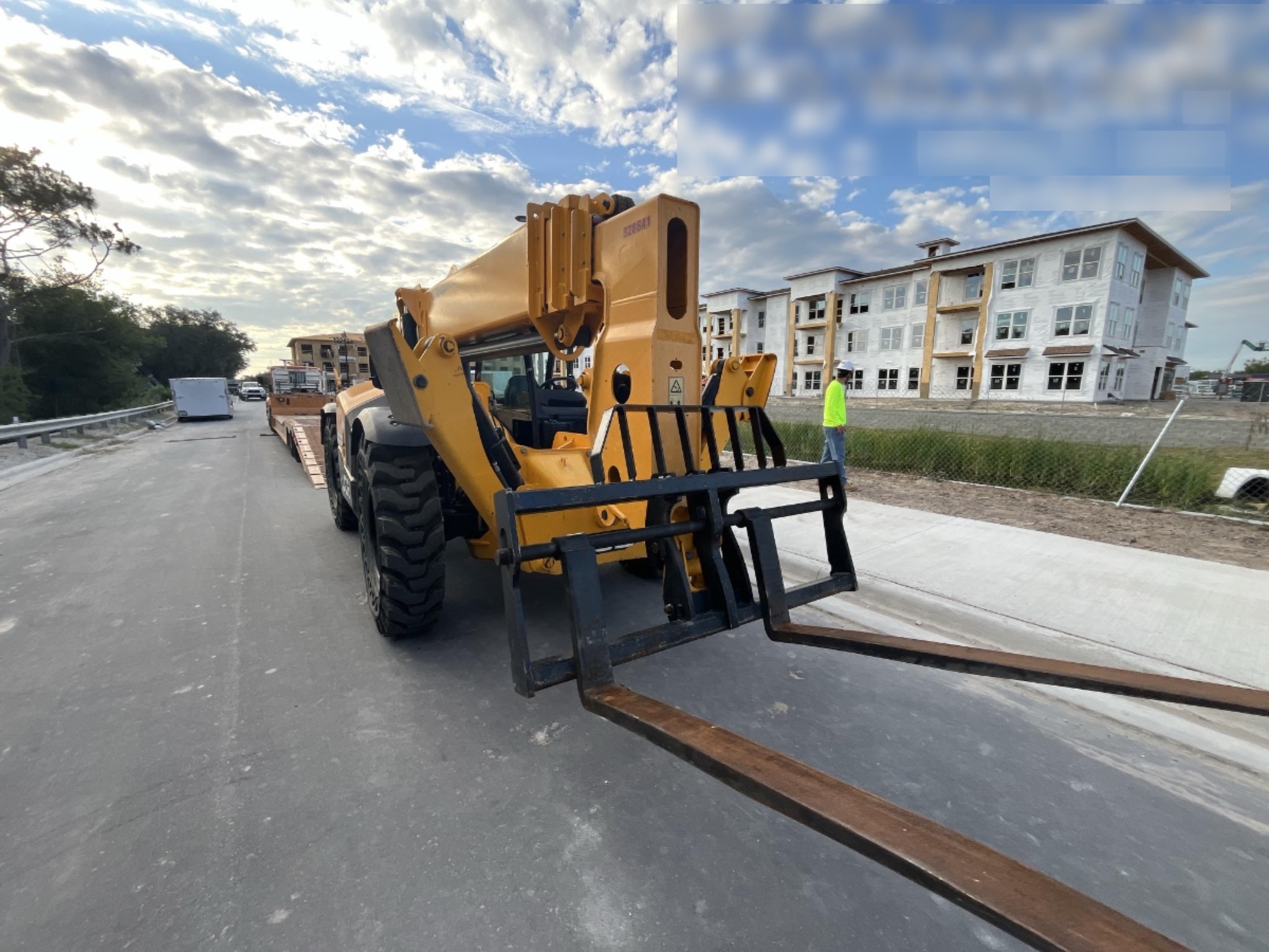 2023 JCB 510-56
