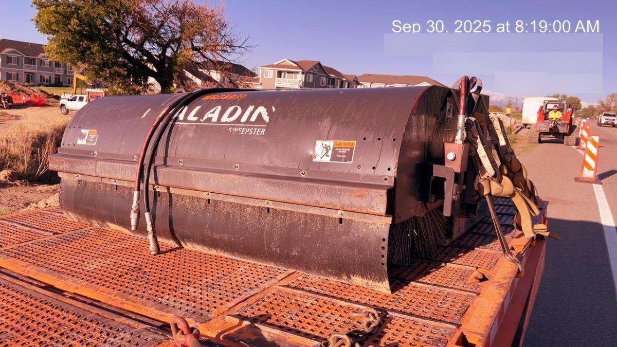 2021 PALADIN Sweepster SB72