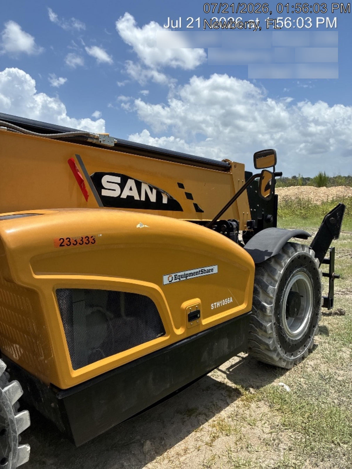 2022 SANY STH1056