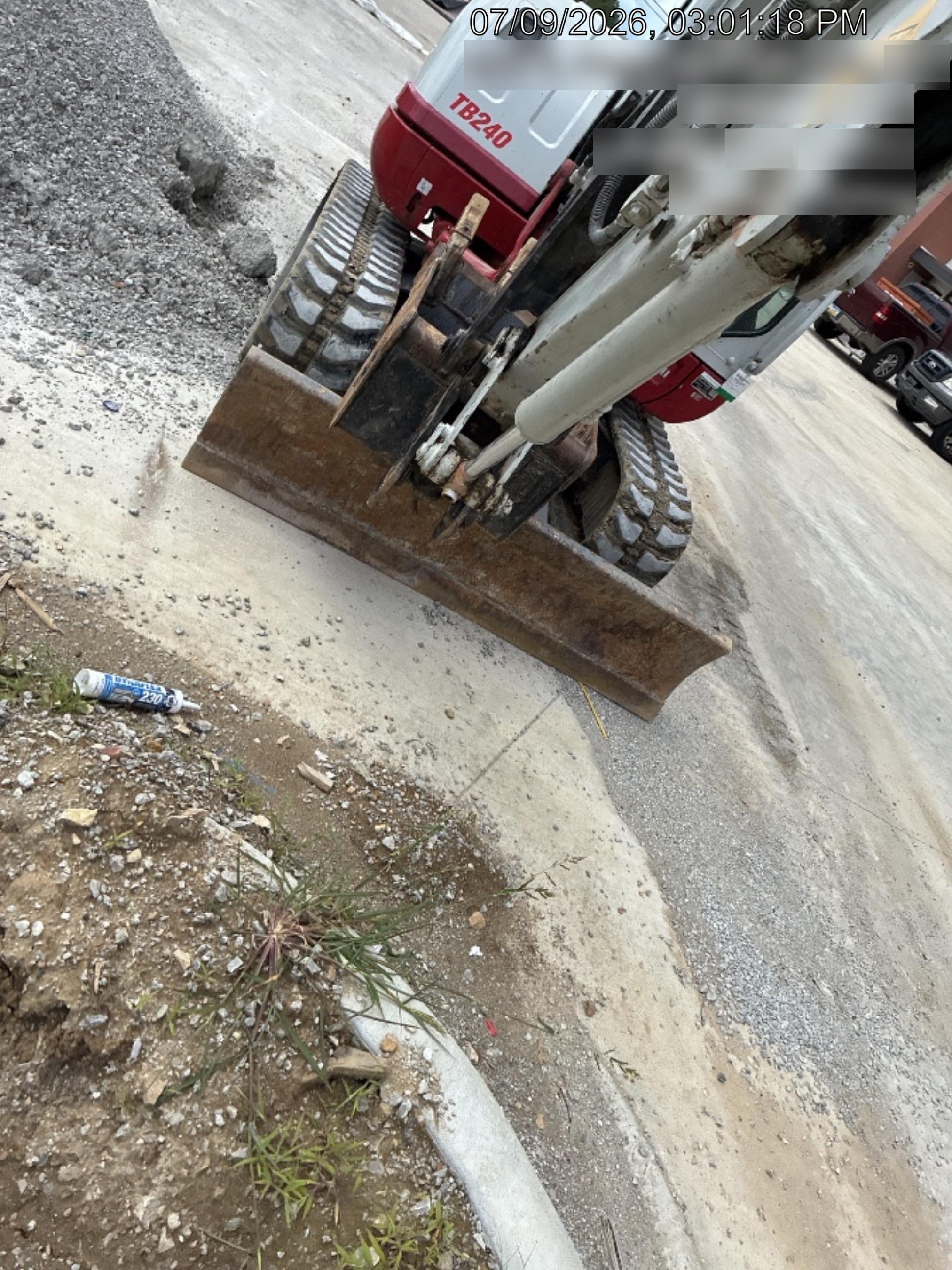 2023 TAKEUCHI TB240-CR