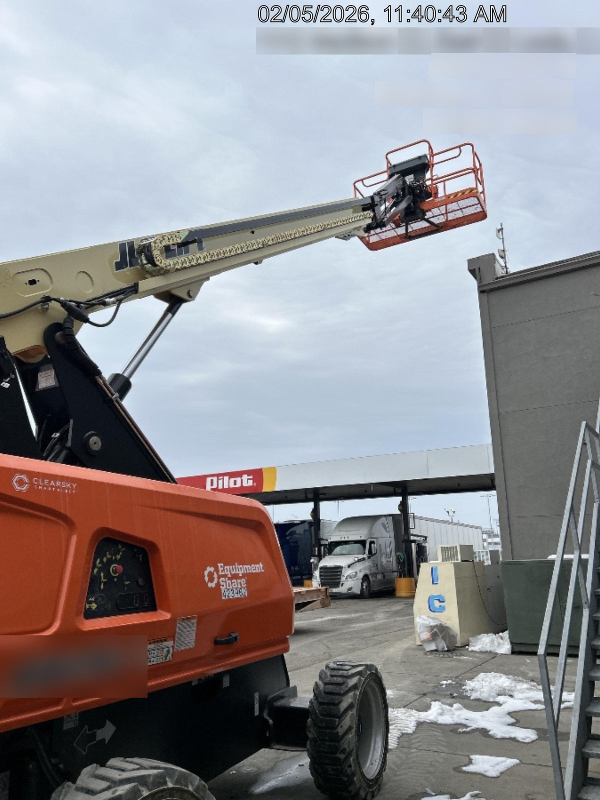 2024 JLG 660SJ