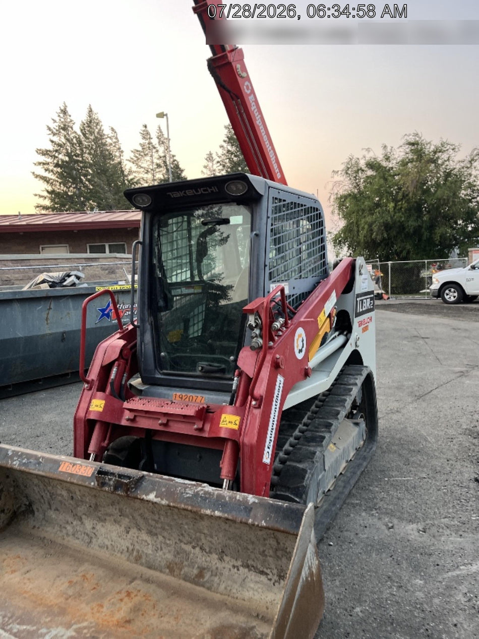 2021 TAKEUCHI TL8R2-CR