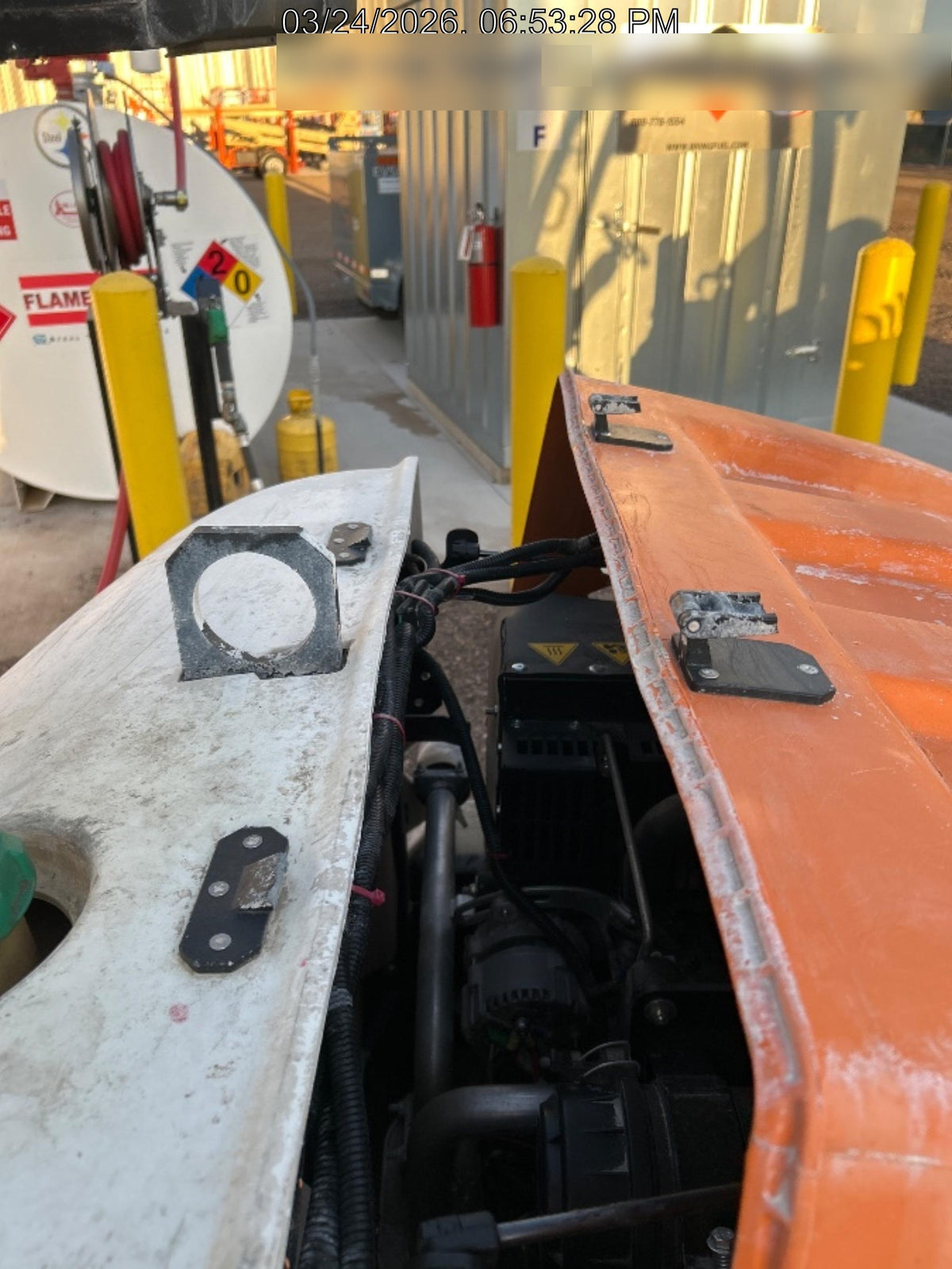 2023 Generac MLT2 Diesel, Flex Switch 120V Input, Powerzone Controller, 
(4) 320W LED Lights, 4kW Generator, 39.9 Gal Fuel Tank, 2" Ball, T3