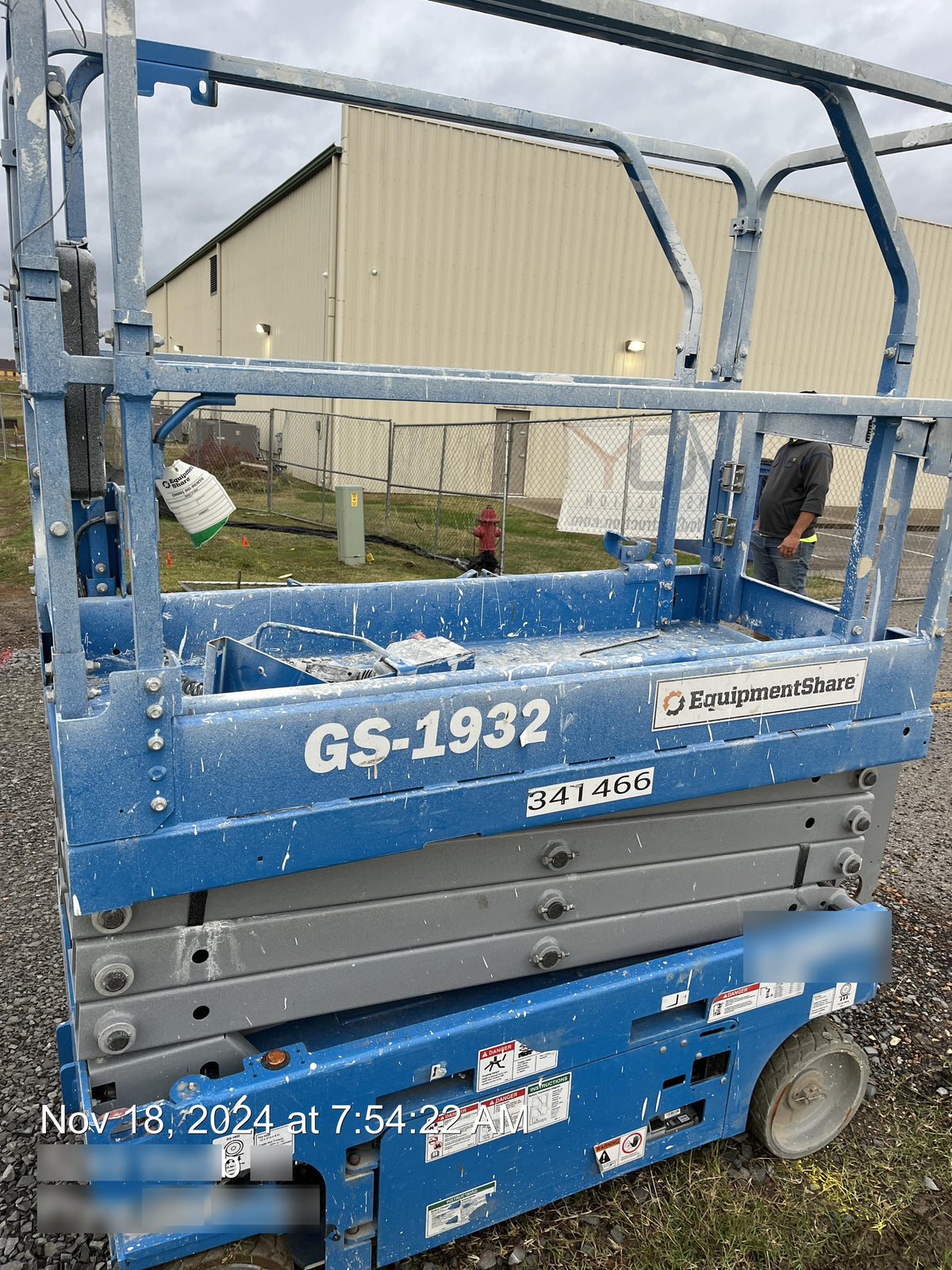 2023 GENIE GS-1932