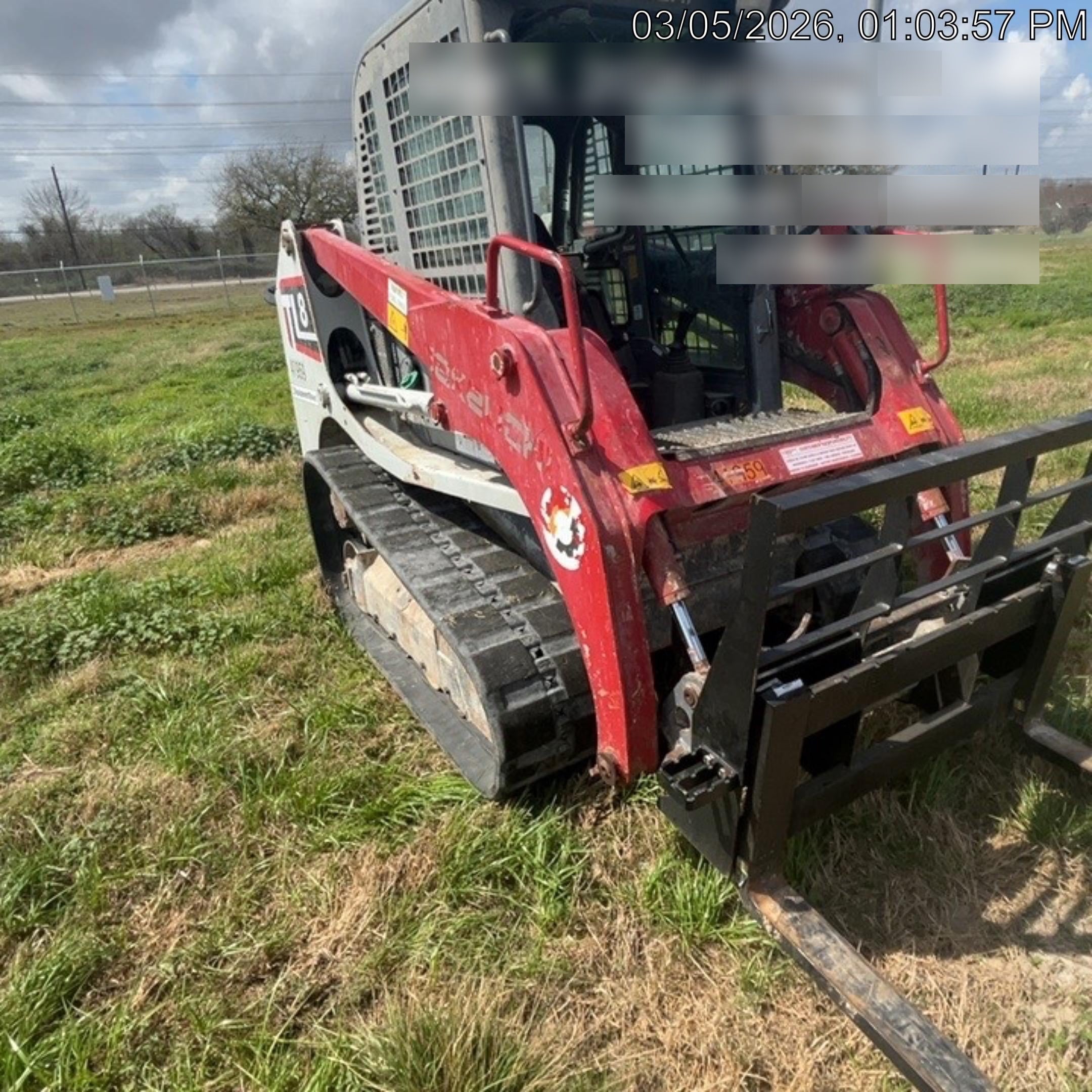 2019 Takeuchi TL8 Cab, Heat/AC, Defroster, 15" Wide Rubber Tracks, Back-up Alarm, Front & Rear Working Lights, Auxiliary Hydraulics, Two-Speed Travel, Electronic Monitoring System, Hydraulic Universal Quick Hitch 76" HD Dirt Bucket with 8 Teeth, 20.3 cubic feet Capacity
