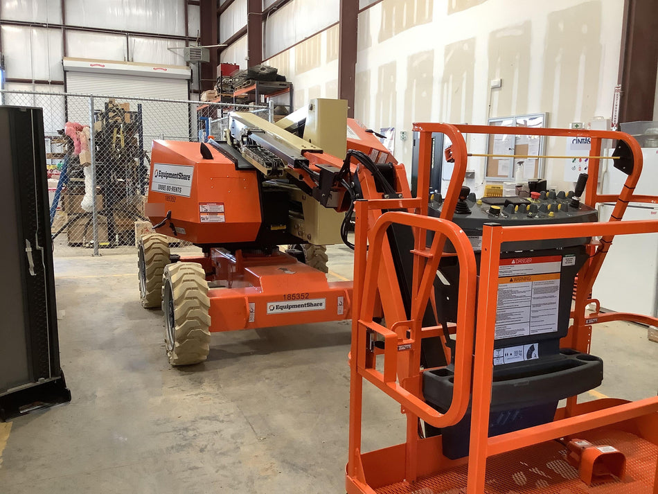 2021 JLG 340AJ