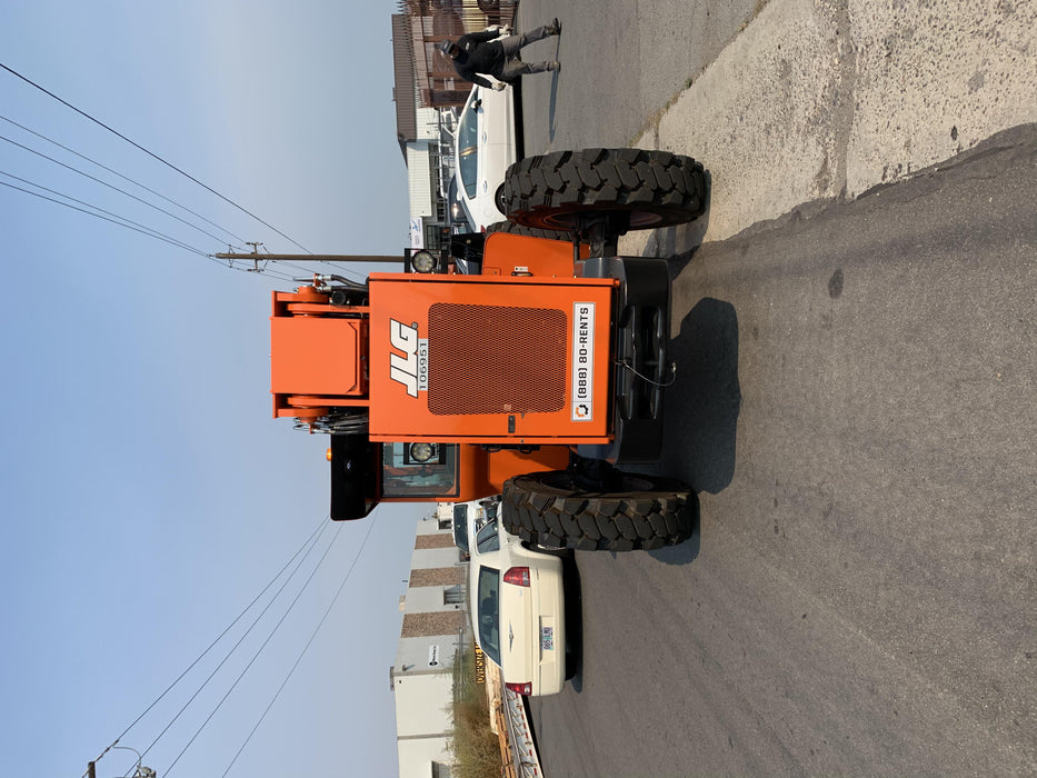 2020 Skytrak 10054 Cab/Heat/Air, Solid Tires, Work Lights, Beacon, Aux Hydraulics, Back up Alarm, Lifting Eye, ES Decals