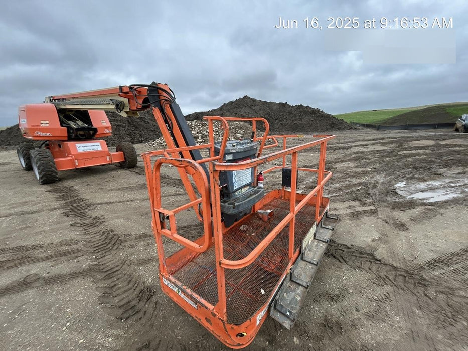 2020 JLG 660SJ