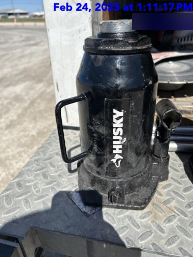 2024 HUSKY 20T Bottle Jack