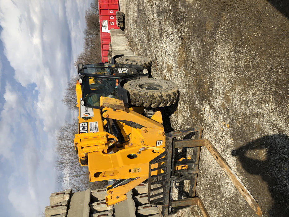 2020 JCB 510-56 Cab/Heat/Air, 74 HP, Solid Tires, STD Worklight, Beacon, Aux Hydraulics, Lifting Eye, Back up Alarm w/66" Carriage/60" Forks