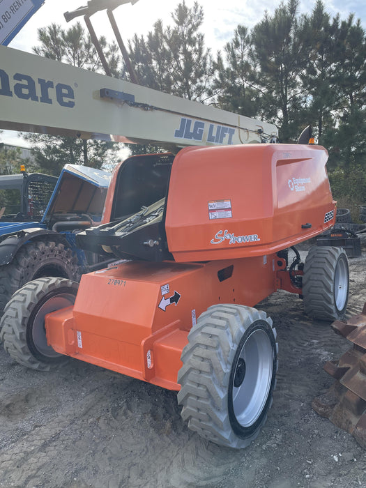 2022 JLG 660SJ