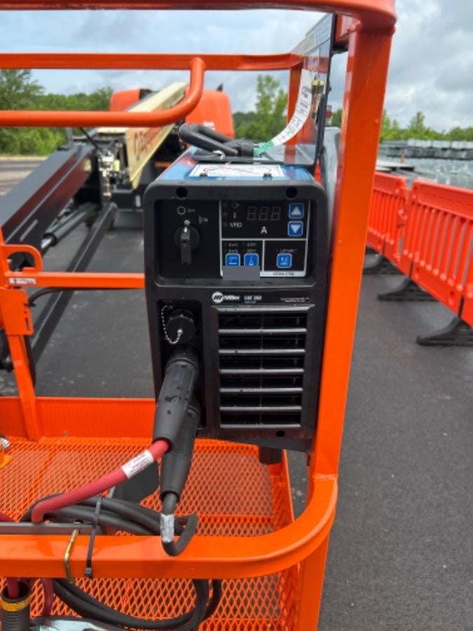 2025 MILLER ELECTRIC CST-282