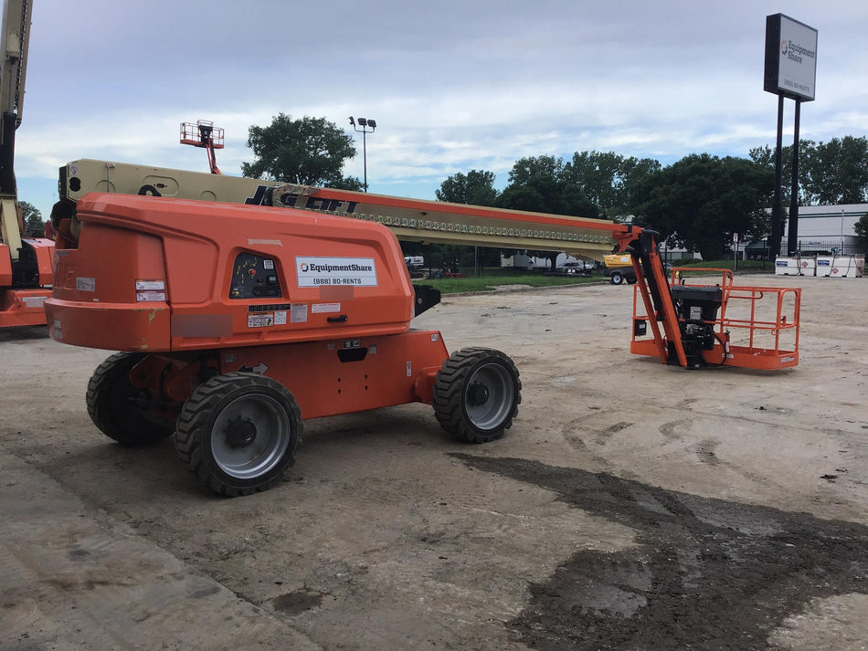 2019 JLG 660SJ
