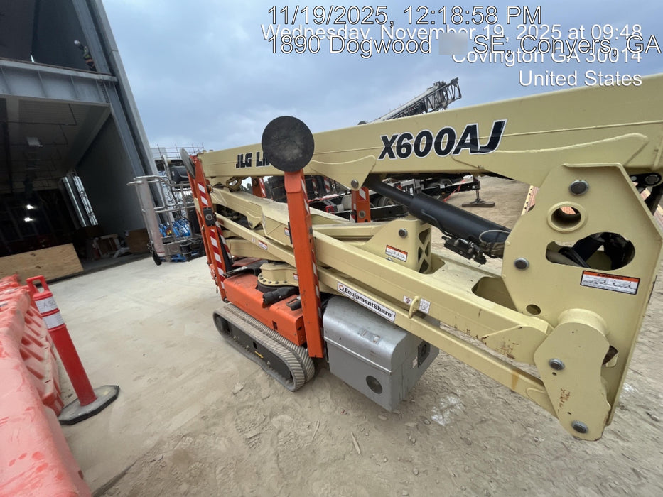 2020 JLG X600AJ