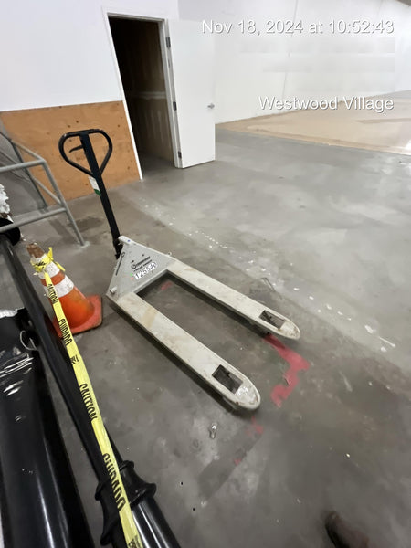 2021 STRONGWAY 4400 lb Pallet Jack