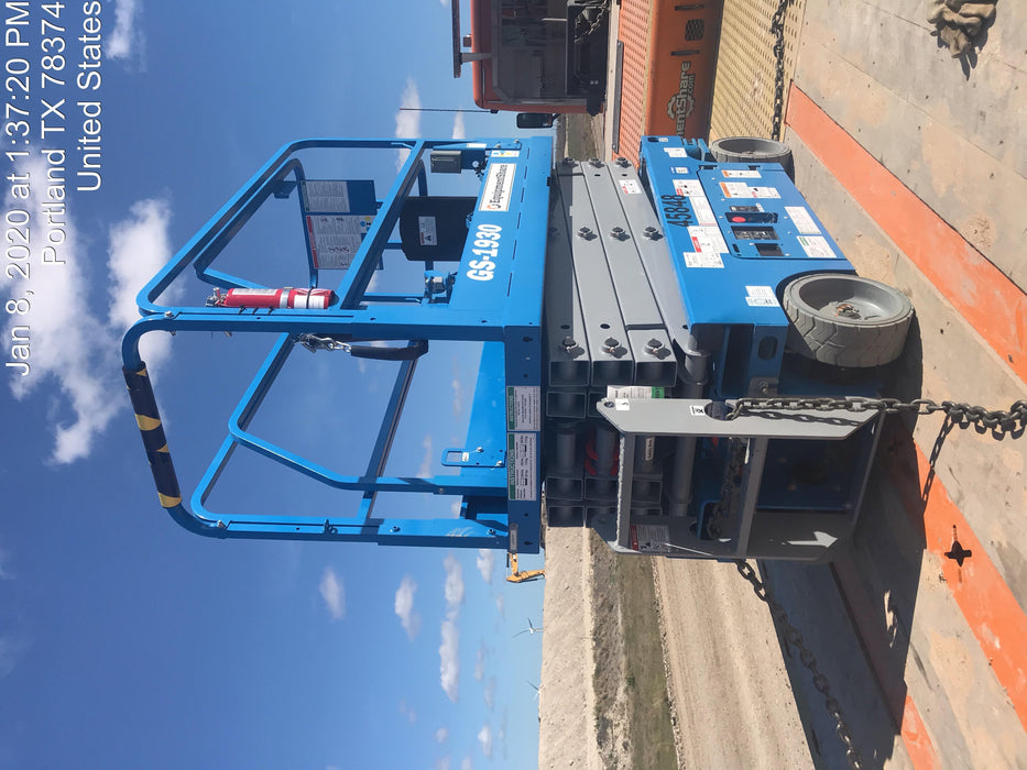 2019 Genie GS-1930 Fixed rails with chain Entry