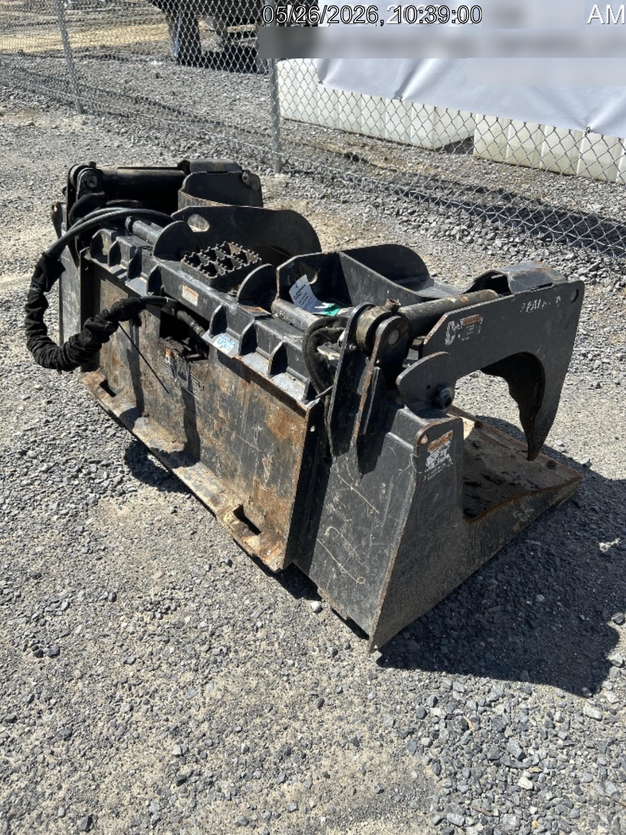 2020 PALADIN 72" Scrap Grapple Bucket - Paladin