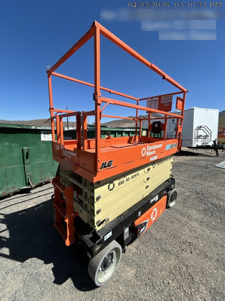 2022 JLG ES3246