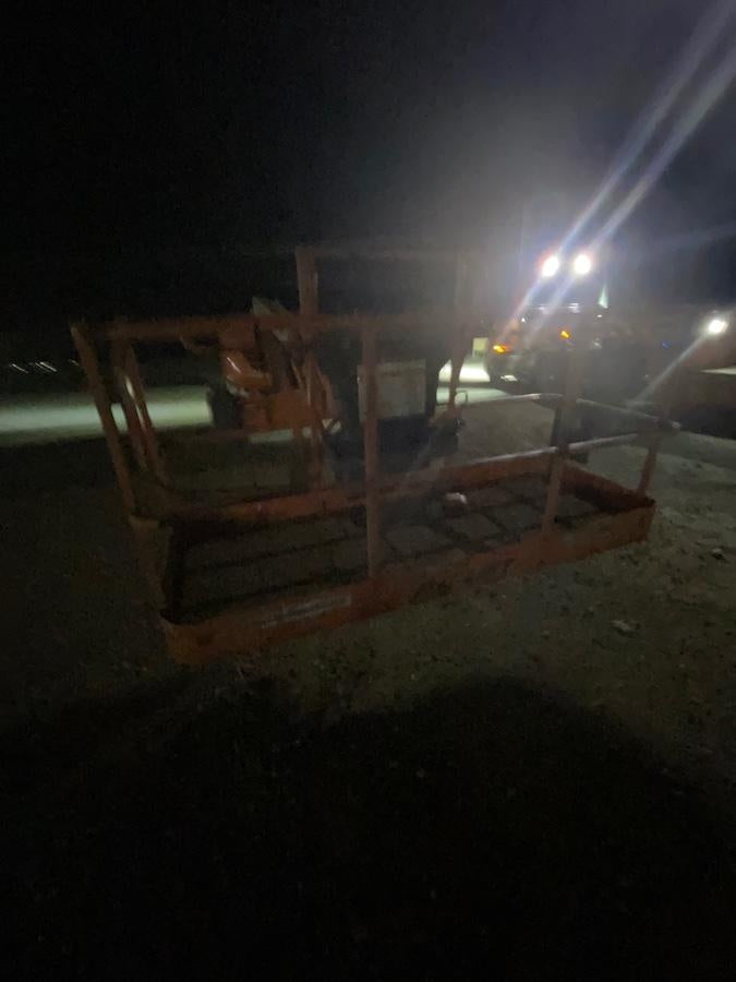 2021 JLG 600AJ