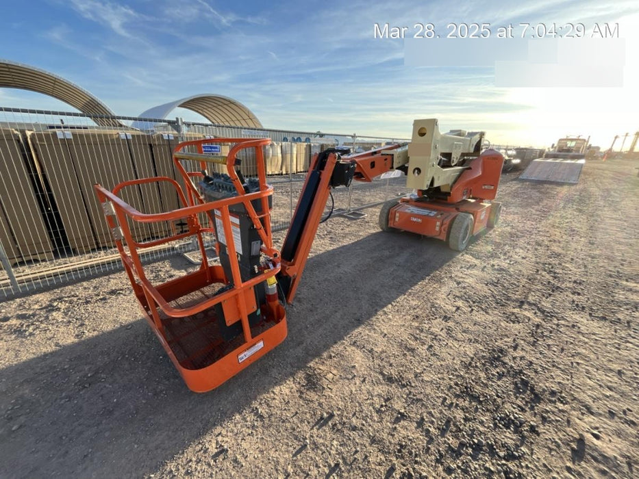 2019 JLG E400AJPN