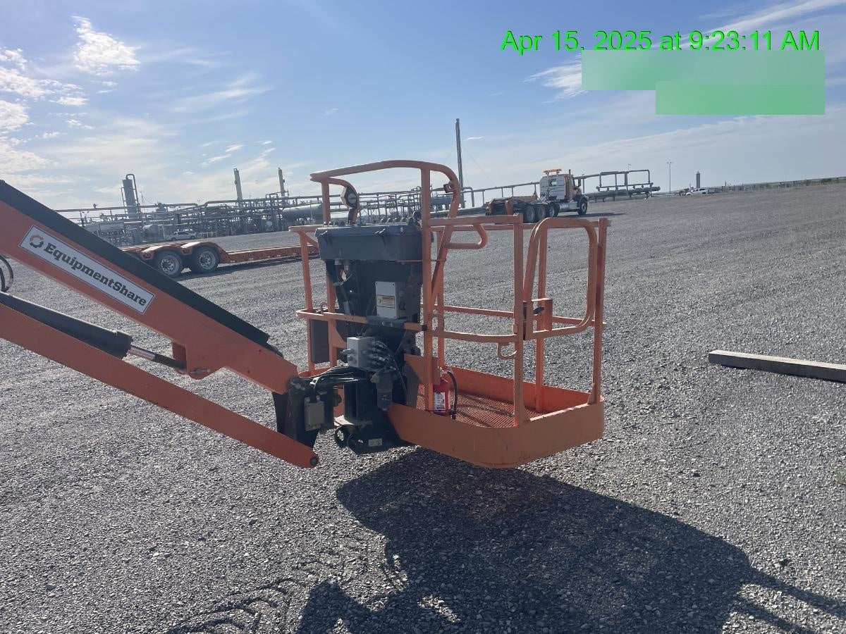 2019 JLG 860SJ