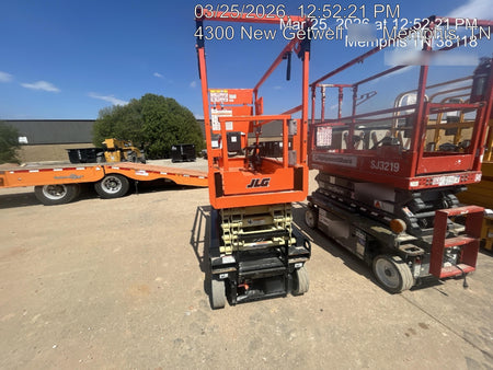 2025 JLG ES1932