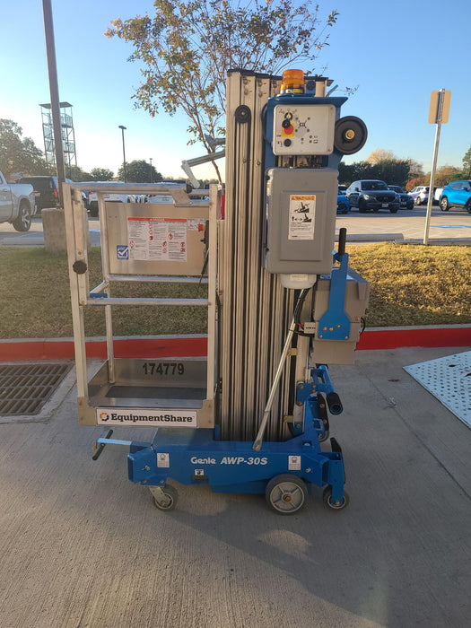 2021 GENIE AWP-30S DC