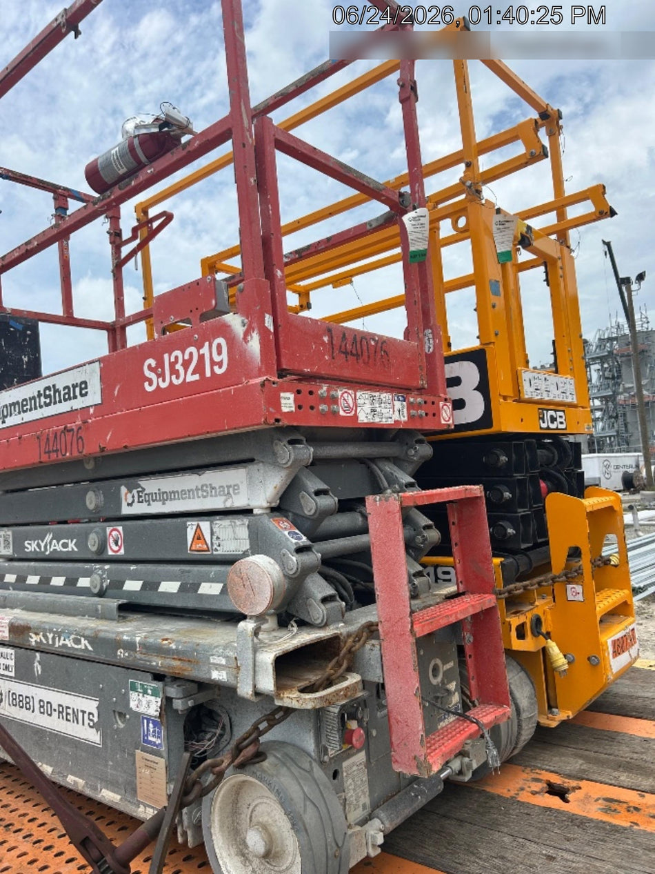 2021 SKYJACK SJ3219