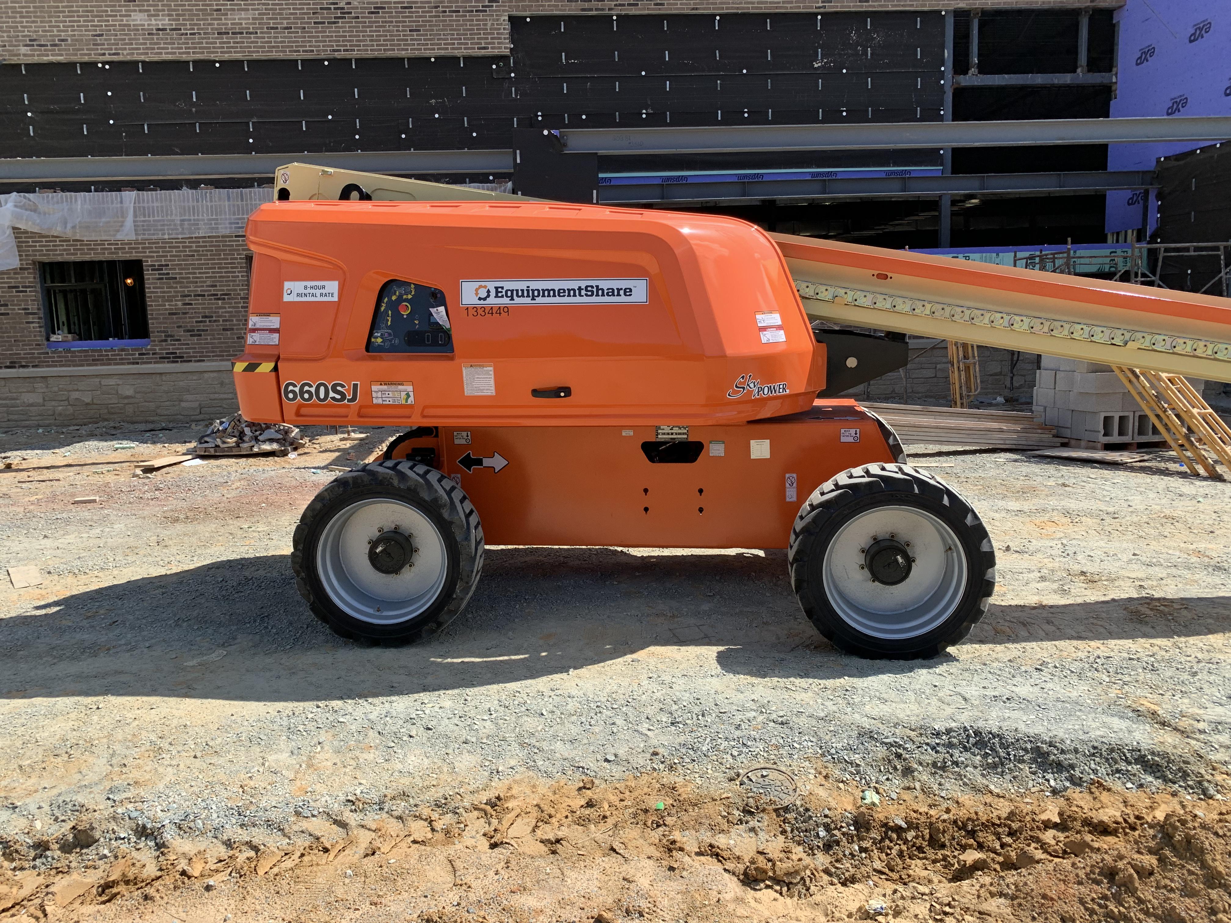2021 JLG 660SJ