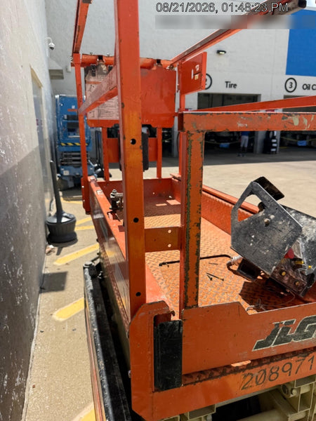 2022 JLG ES1932