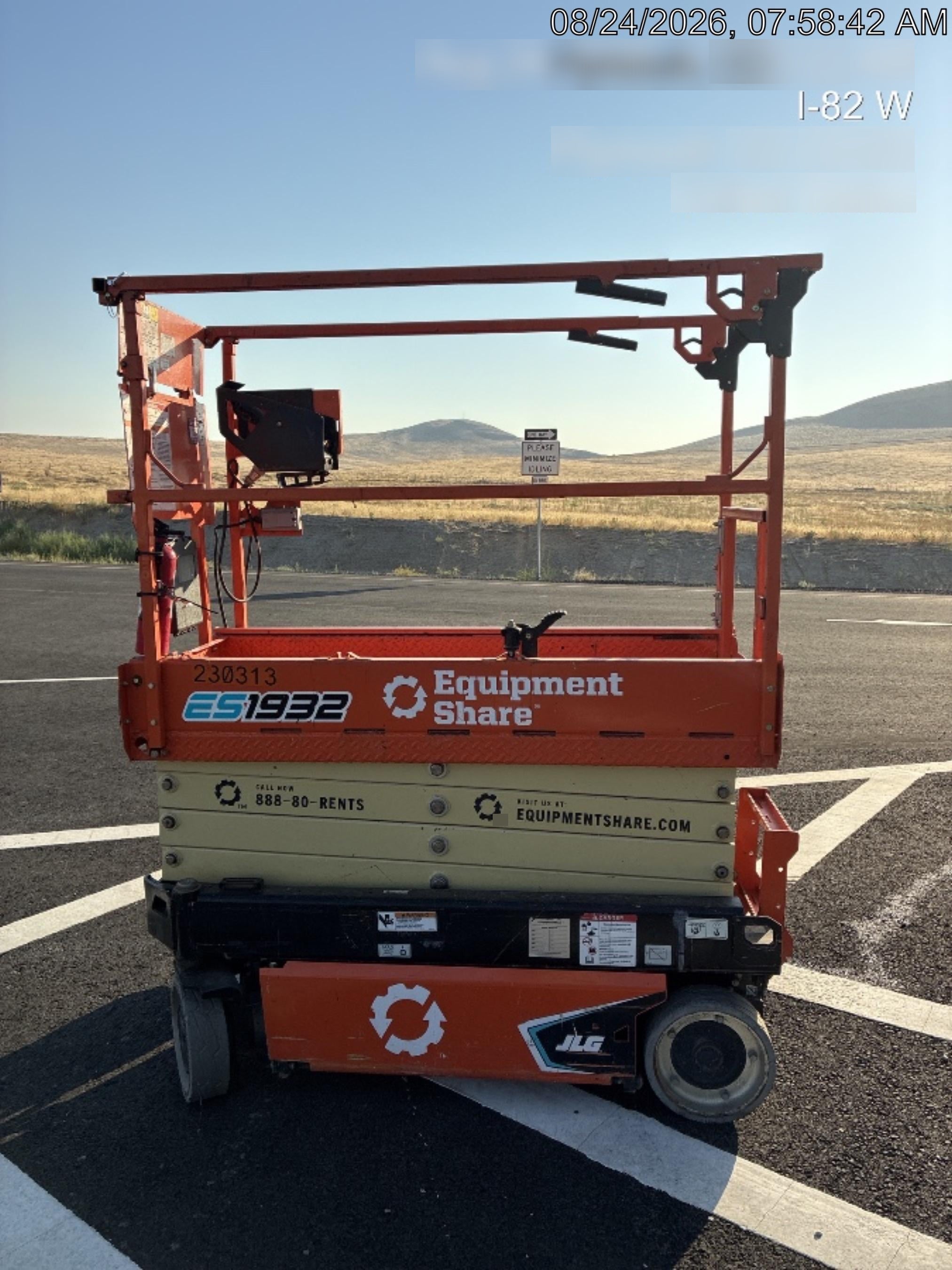 2022 JLG ES1932