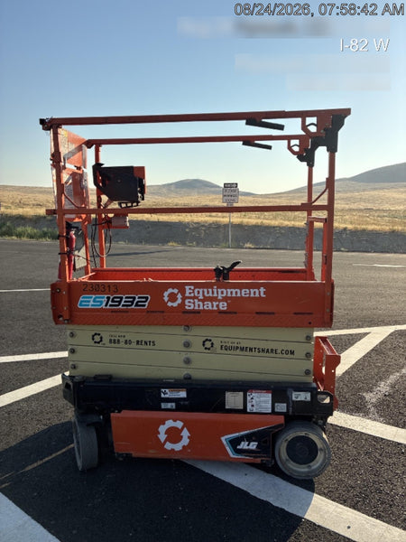2022 JLG ES1932