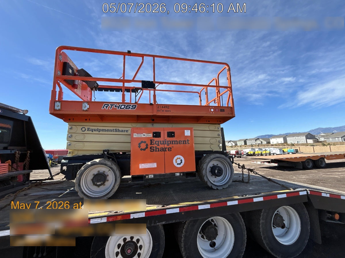 2022 JLG RT4069