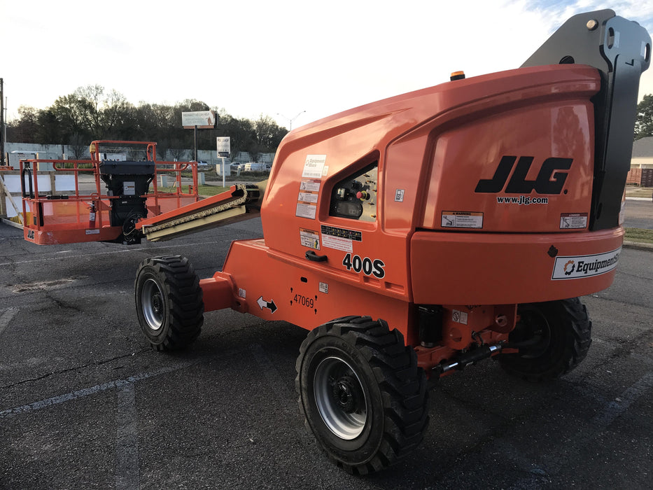 2019 JLG 400S