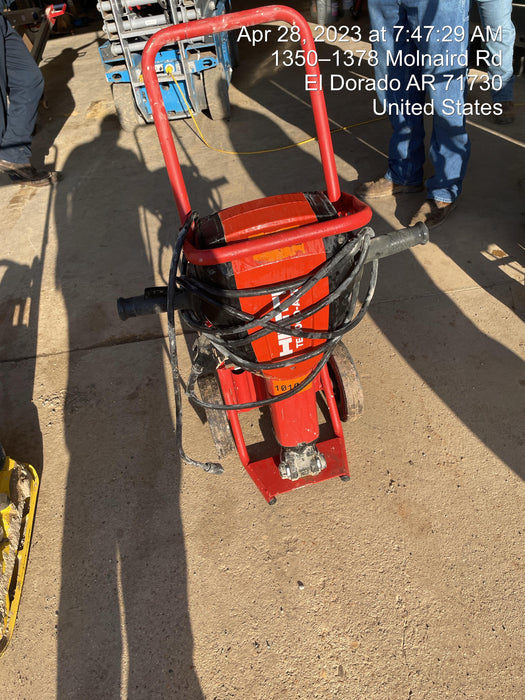 2020 HILTI TE 3000-AVR