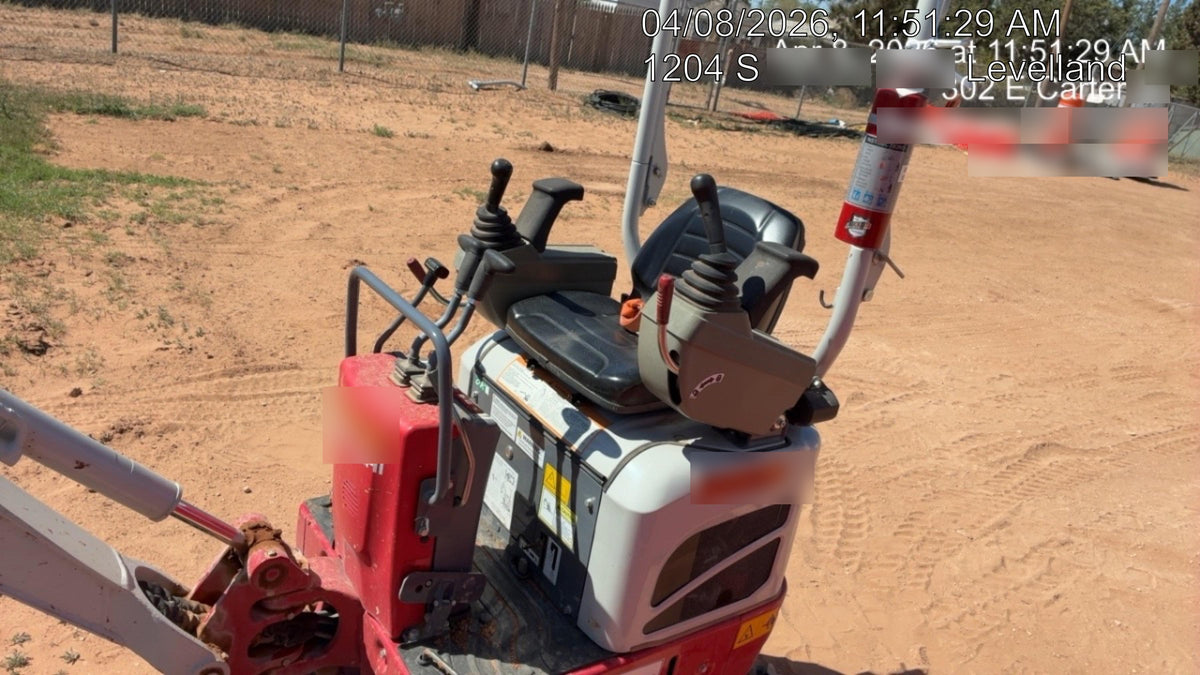 2023 TAKEUCHI TB210R