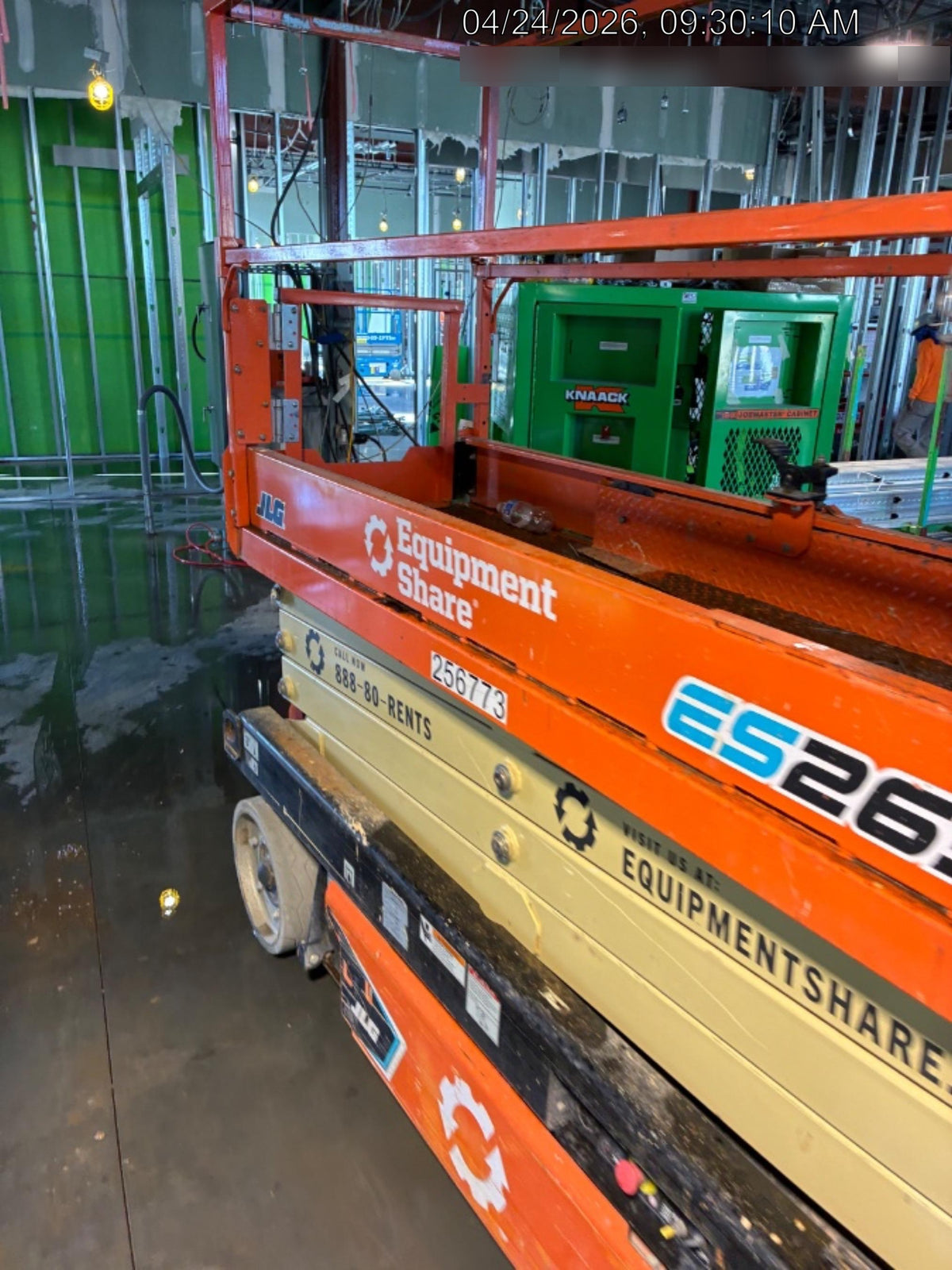 2022 JLG ES2632