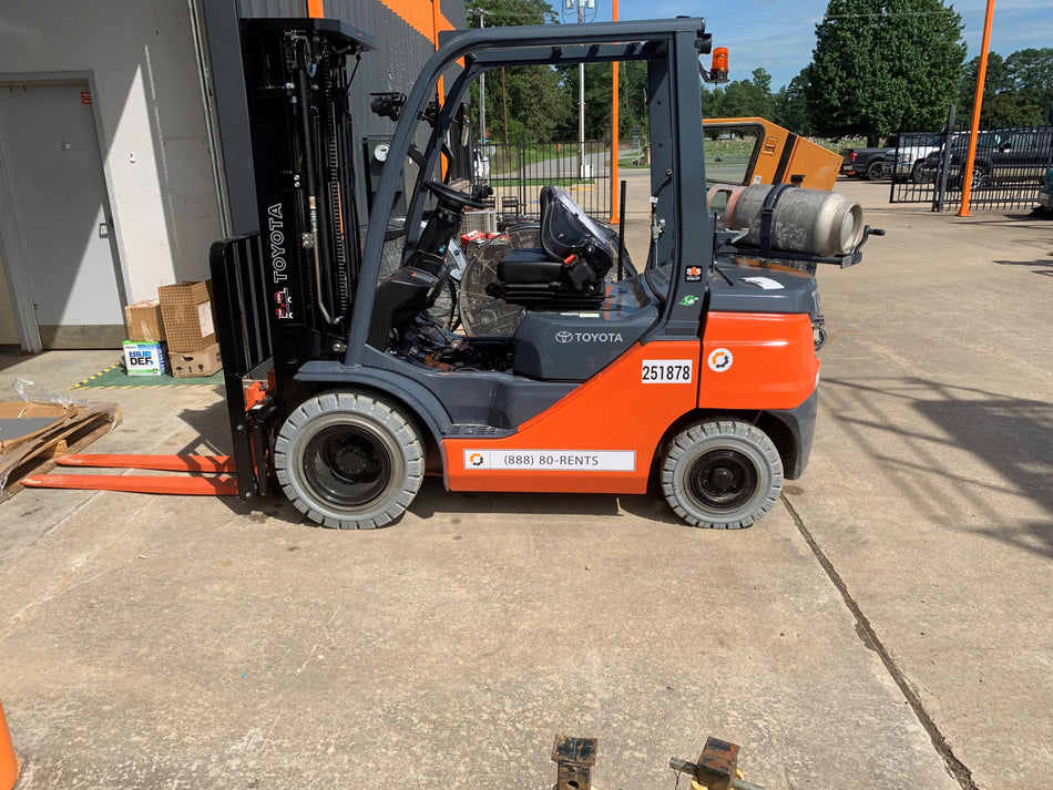2022 TOYOTA 50-8FGU25