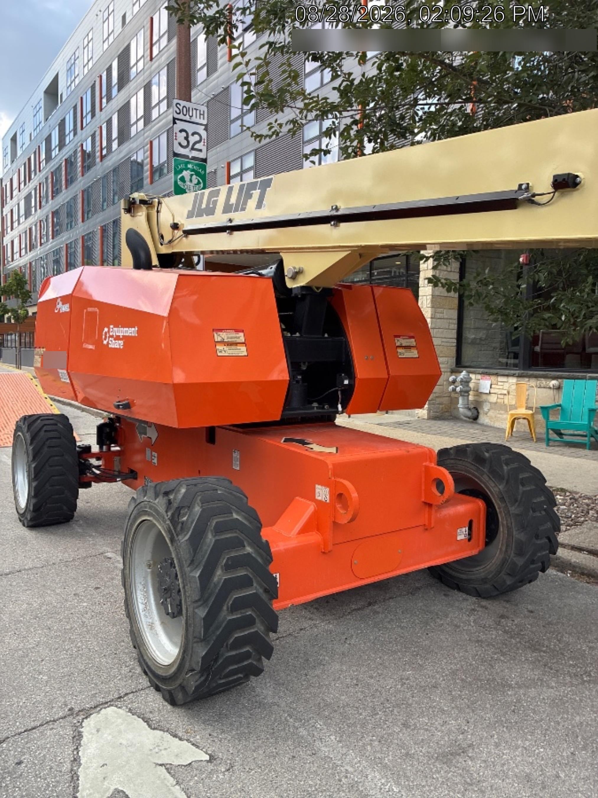2022 JLG 860SJ