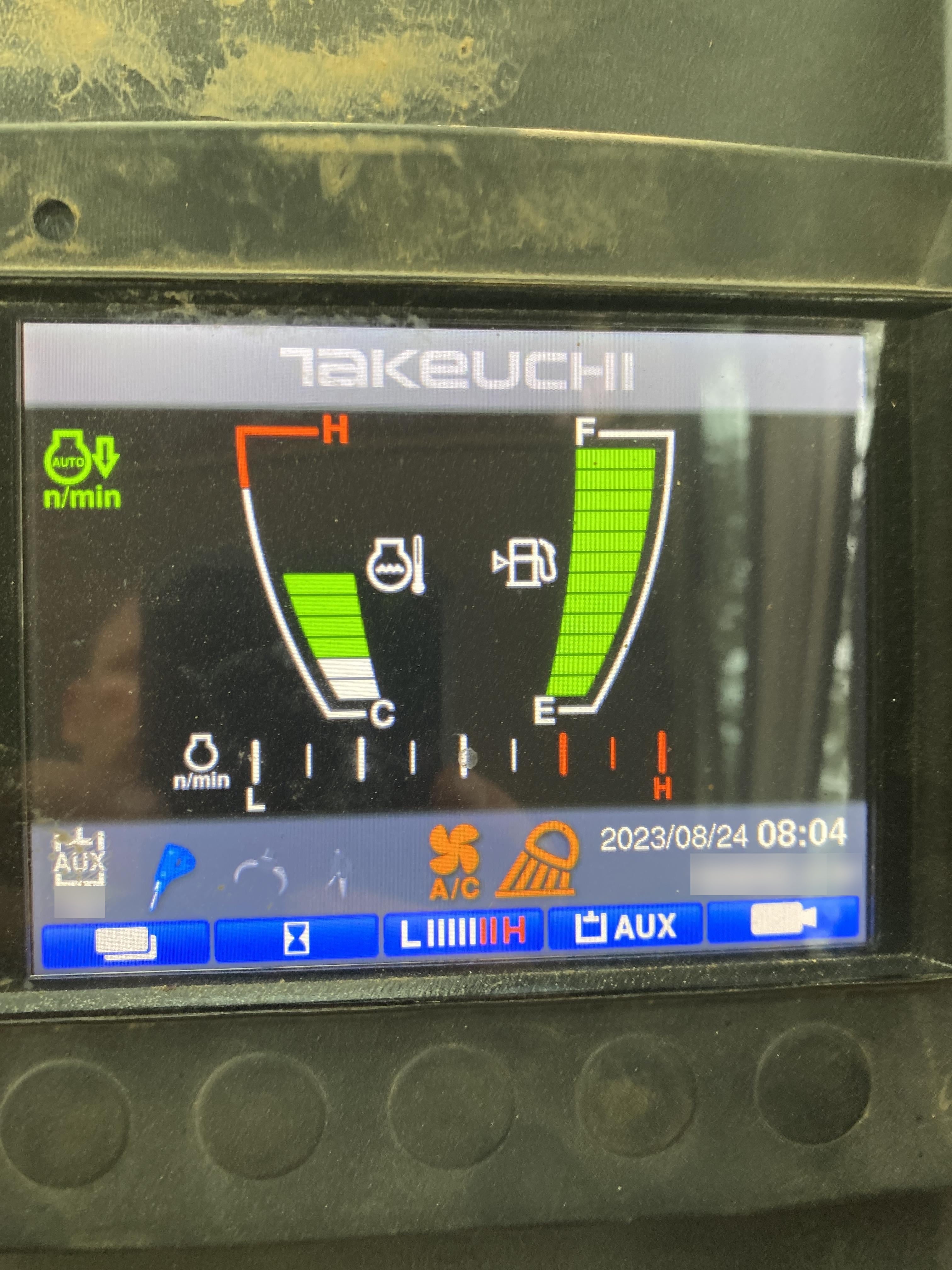 2022 TAKEUCHI TB290C