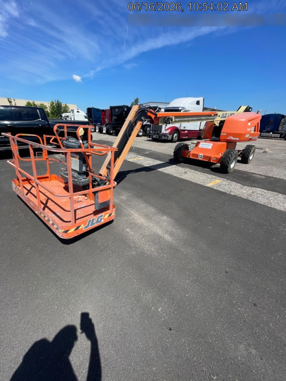 2023 JLG 460SJ