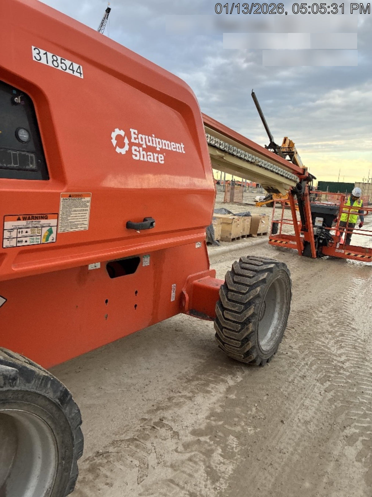 2023 JLG 660SJ