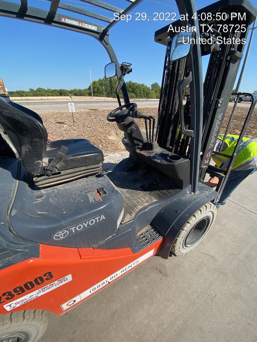 2022 TOYOTA 50-8FGU25