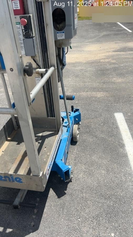 2021 GENIE AWP-30S DC