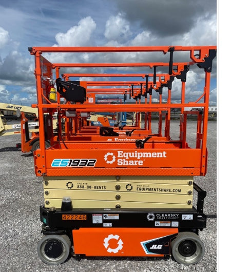 2024 JLG ES1932