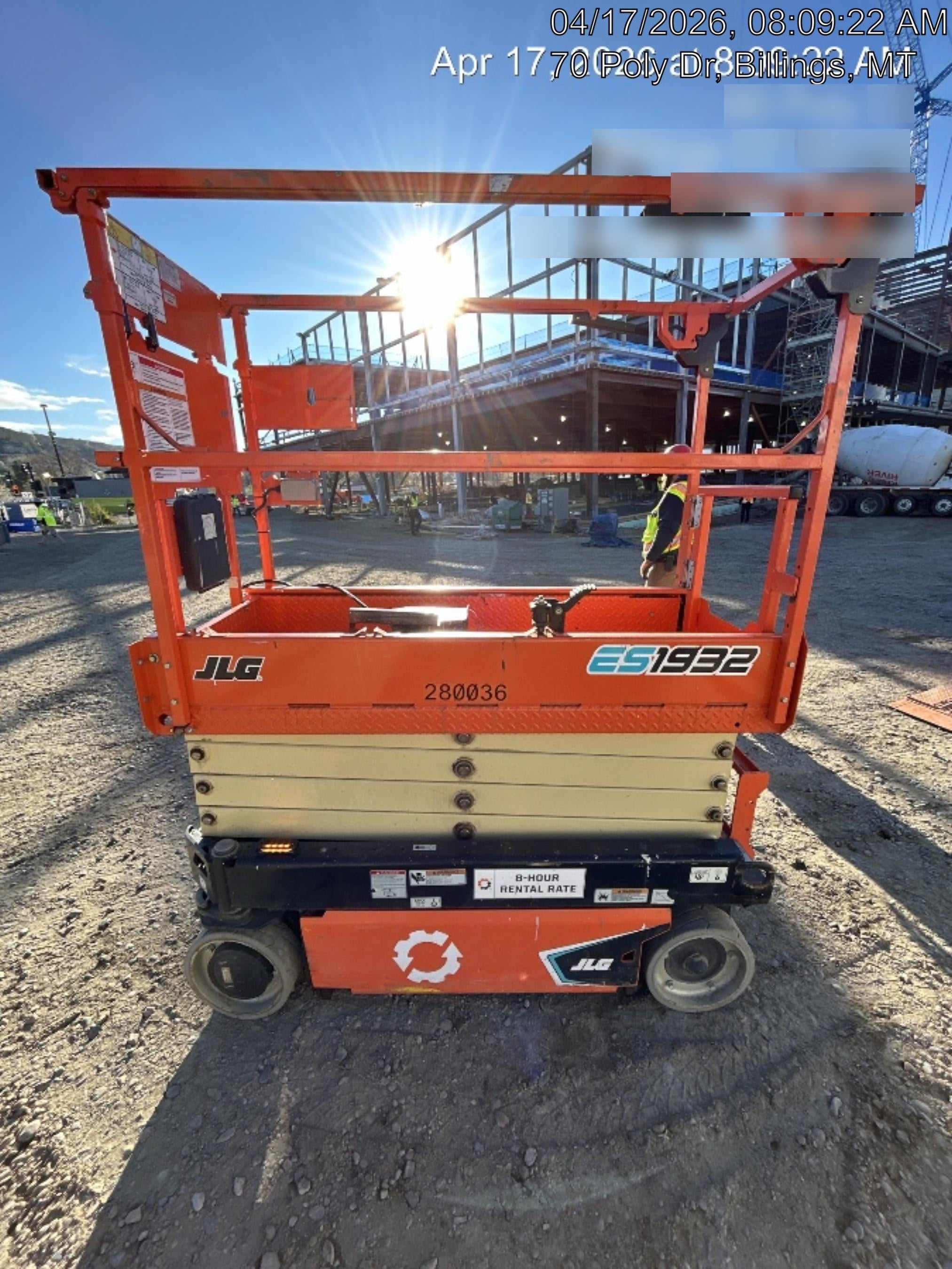 2022 JLG ES1932