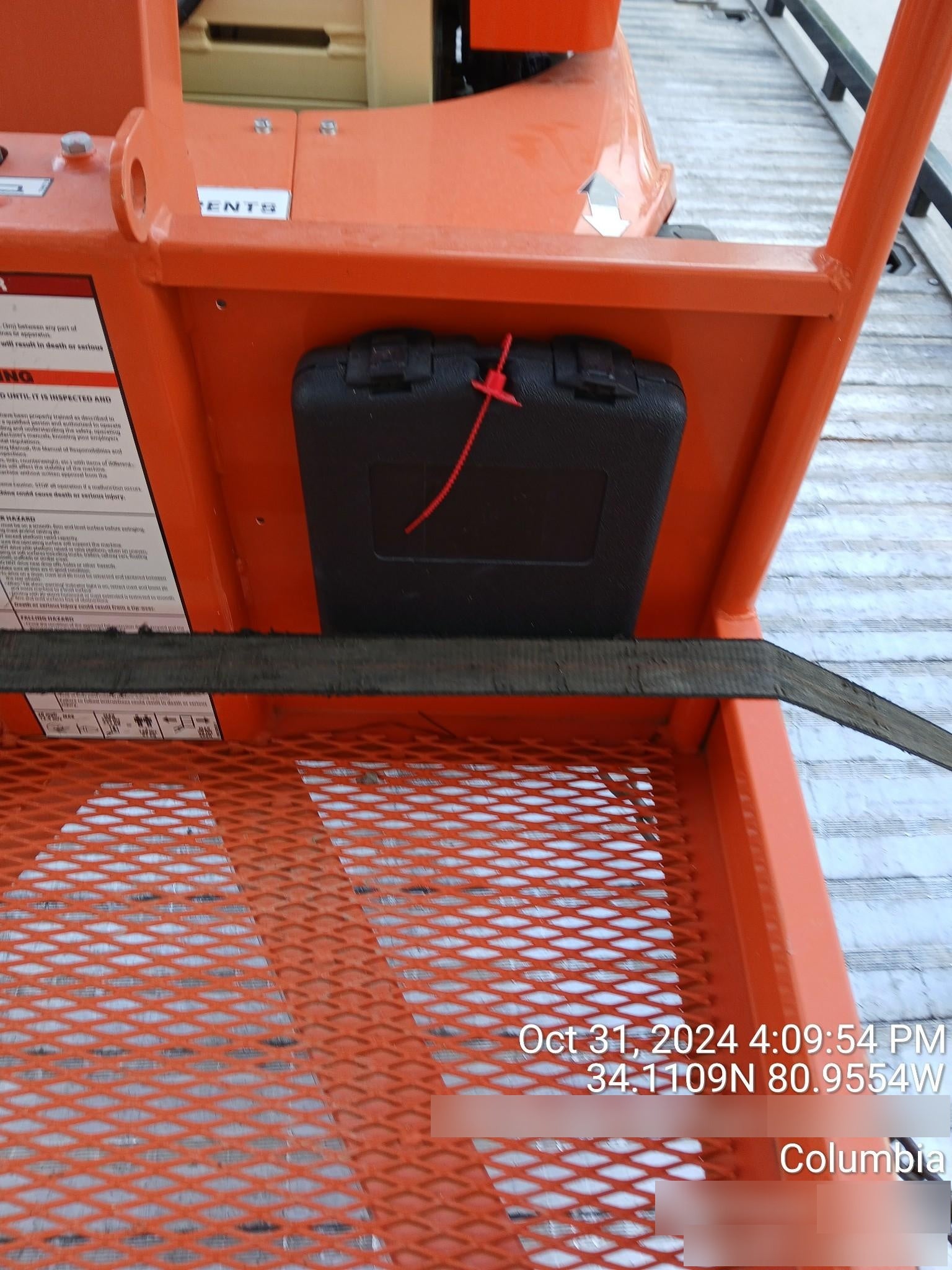 2022 JLG 26E