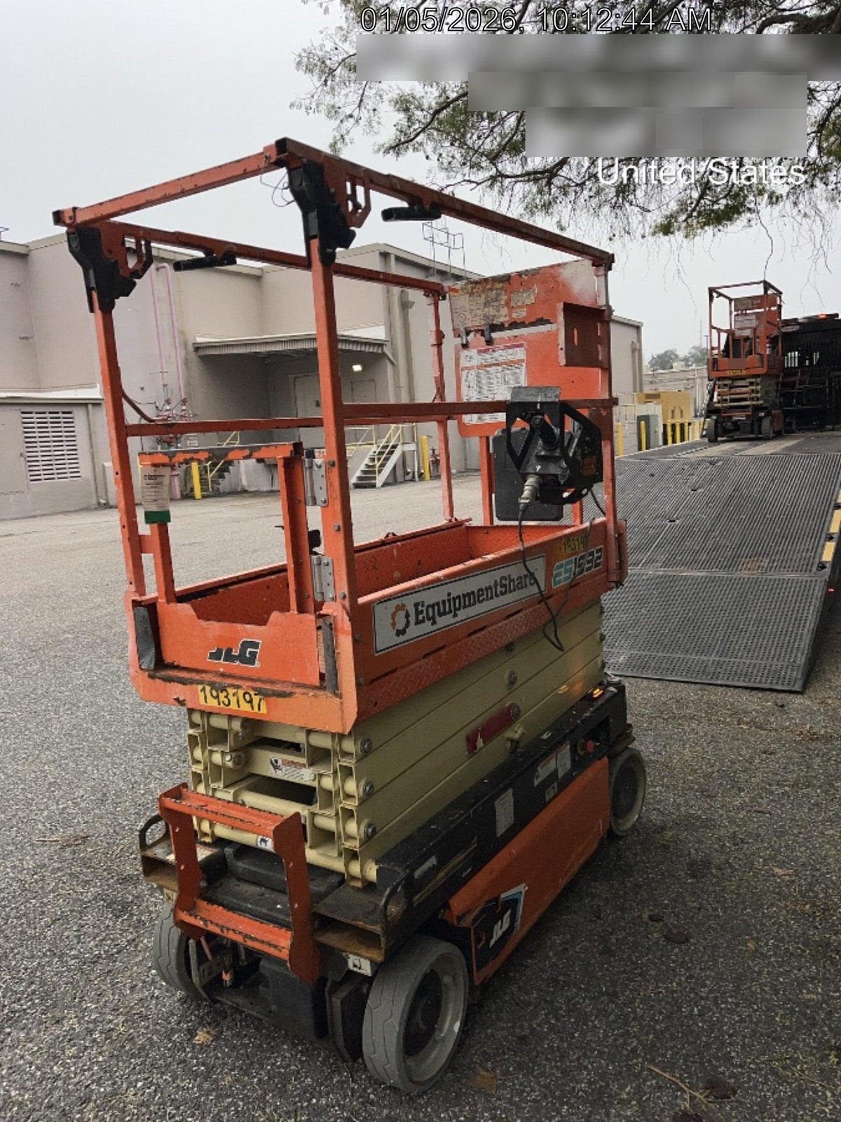 2021 JLG ES1932