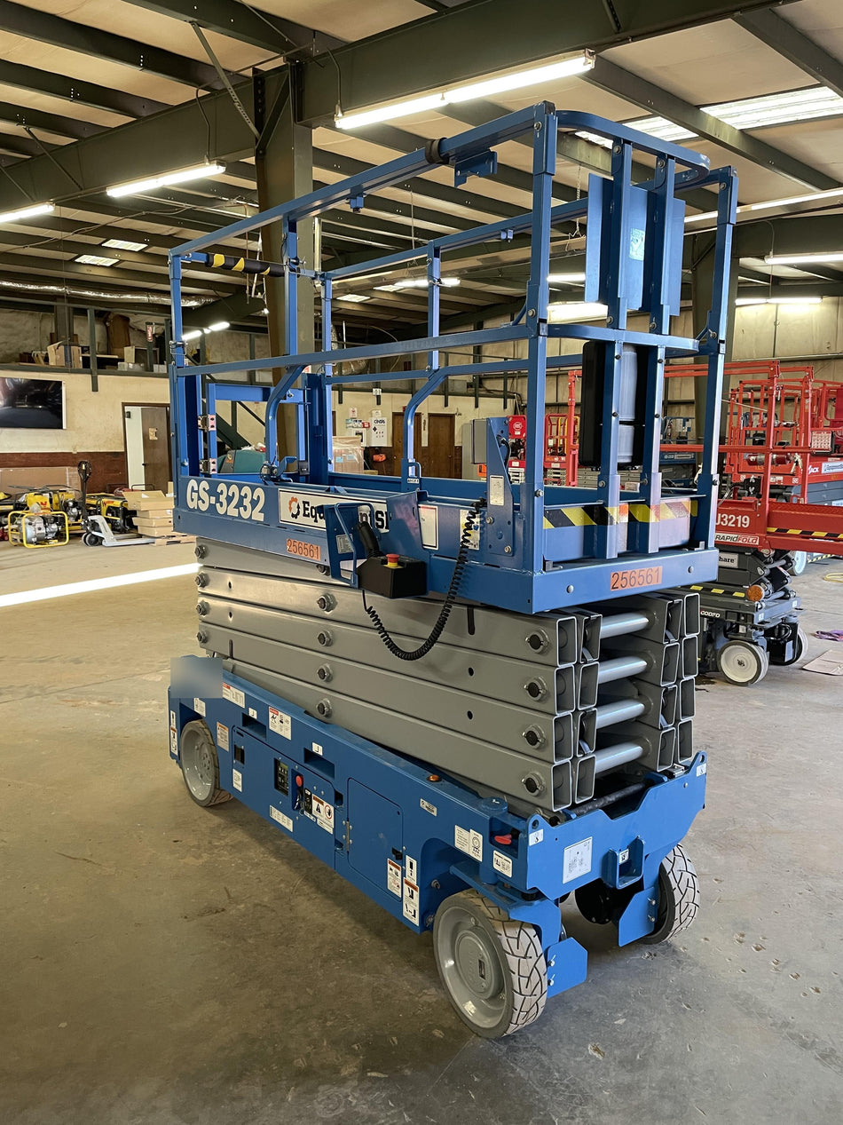 2022 GENIE GS-3232